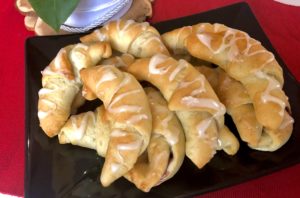 Gotowe rogaliki kruche drożdżowe