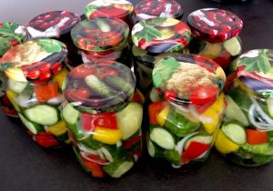 Koreczki z ogórków w zalewie - przetwory na zimę - C194BDDC C691 44BC 86E2 72109098B022