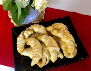 Rogaliki kruche drożdżowe