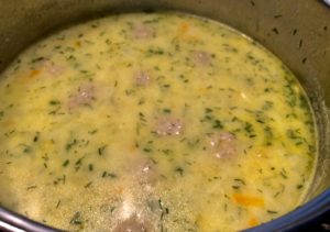 Zupa ze świeżych ogórków z klopsikami i serkiem topionym - 0A02496A B9D0 444C 84CE 2CD906964733