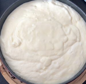 Sernik z gruszkami i czekoladą - 1A215F62 277F 4507 9E44 406A6E317A44