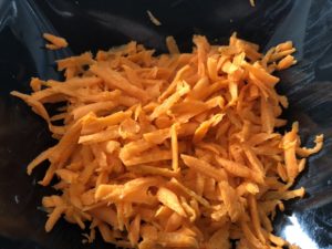 Zupa ze świeżych ogórków z klopsikami i serkiem topionym - 5187D608 A94C 4015 9167 9975AC1F8748