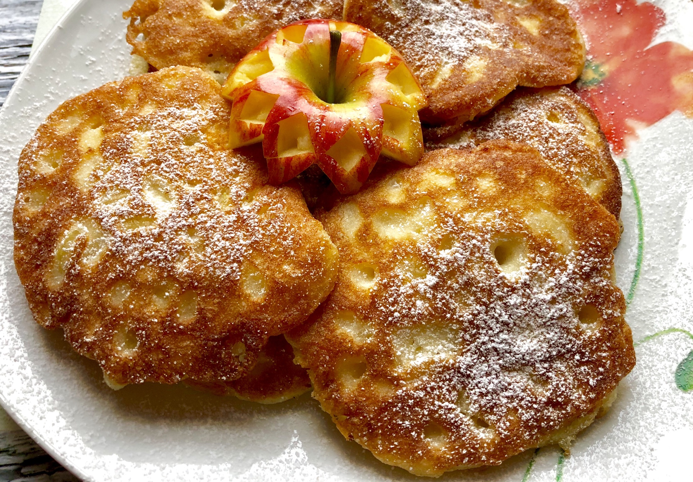 placuszki jogurtowe z jabłkami