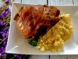 golonka pieczona w piwnej marynacie