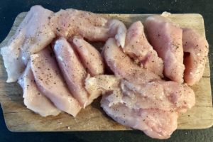 Fileciki z kurczaka w kremowym sosie koperkowym - D06797C9 3AF6 4556 8D1B E70634094264