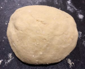 Miodownik z orzechami i masą grysikową - EAF8664F 3A18 44B7 B22B 4F91D366BE94