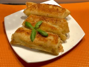 Rumiane i chrupiące krokiety wiejskie wypełnione pysznym farszem z kapustą kiszoną.