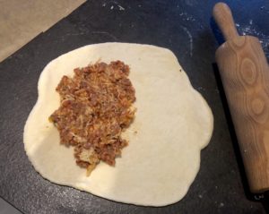 Mini pizza calzone - 36CE933C 8558 4F73 8B67 8050B816D8E1