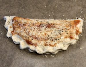 Mini pizza calzone - 4542A2F6 DC0E 4967 9EF4 AF6D1B5493CC