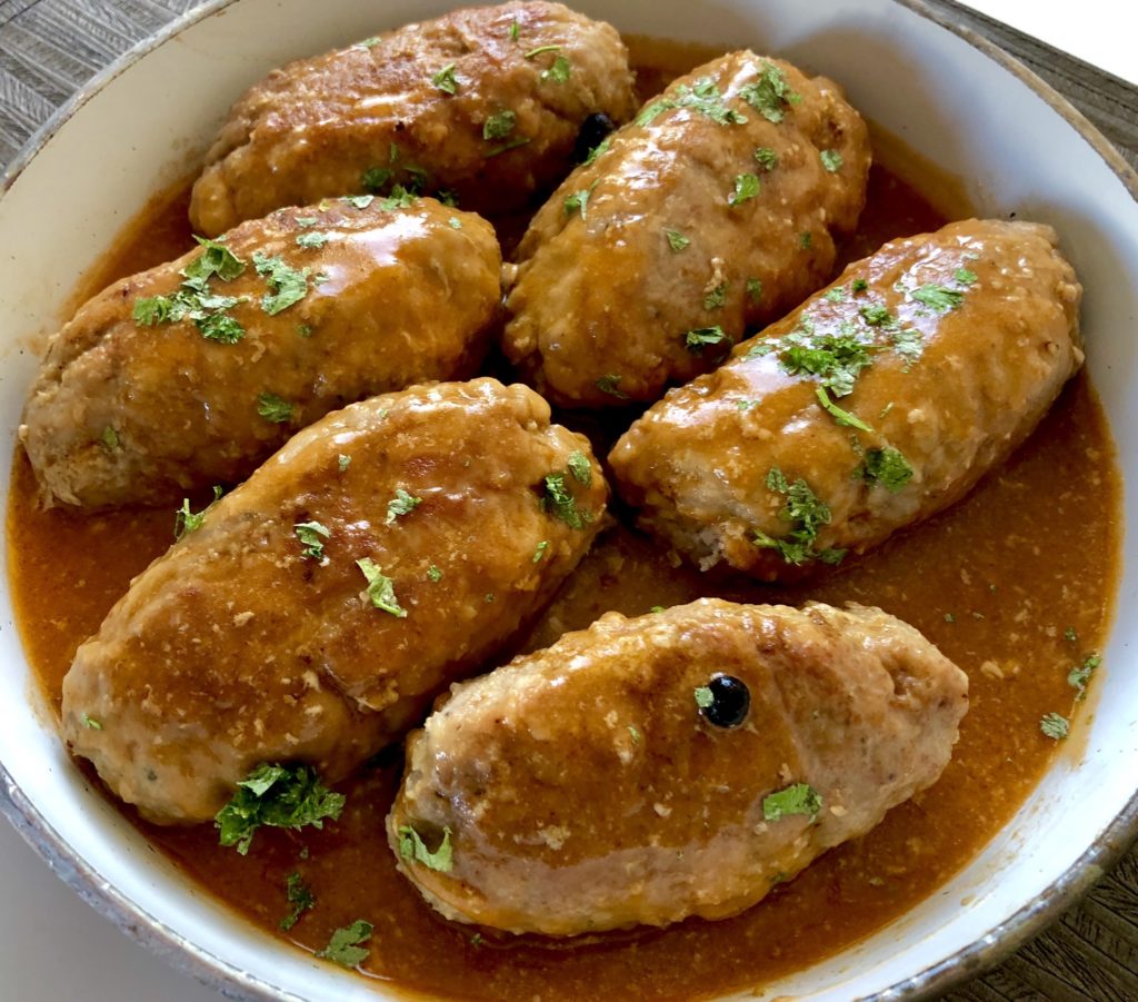 Faszerowane rolady z mięsa mielonego