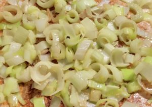 Piersi z kurczaka w sosie śmietanowo-porowym - 4EA0AB5D 8F97 4079 9B93 B95BB574CF6F