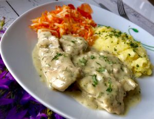 Fileciki z kurczaka w kremowym sosie porowo-koperkowym - 65B6DB00 69B7 4B43 841E D99F2E71861F