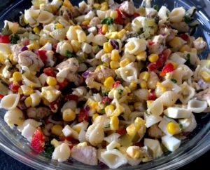 Sałatka z kurczakiem i makaronem - 8B03F6FF 3D74 4CCF B50A C23DDEE13DB7