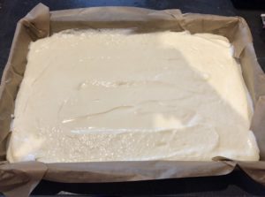 Masa serowa wylana na spód z Twixów