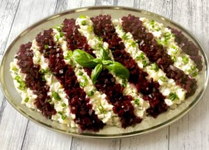 Sałatka śledziowa z buraczkami