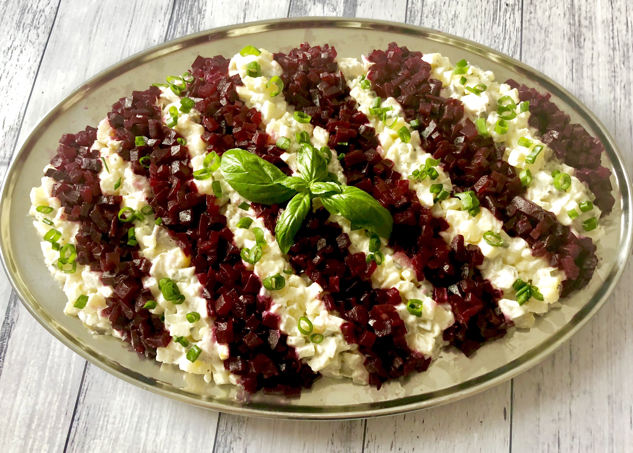 Sałatka śledziowa z buraczkami