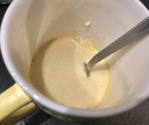 Śmietanka i serek topiony do zagęszczenia zupy