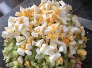 Sałatka z makaronu ryżowego i surimi - 3EC0818D 1FB4 46D2 92B8 95EBA8F5A7A4