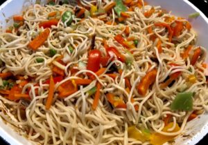 Krewetki z makaronem w sosie Teriyaki - 262454BF 042D 4CF4 864B 46CEB838C447