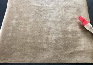 Przygotowanie papieru do formowania gniazdek hiszpańskich