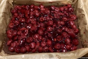 Czekoladowo-wiśniowa kostka szwarcwaldzka - 75D83B99 6515 47DD 9D6F 5C9445D6E078