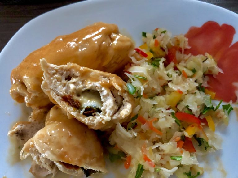 roladki z kurczaka z mozzarellą