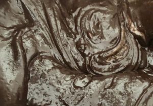 masa na czekoladowe ciasto na białkach po dodaniu suchych składników