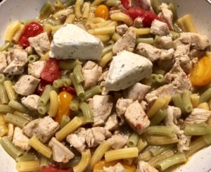 serowy sos do dania kurczak z makaronem