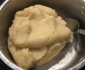 Ciasto parzone przygotowywane na gniazdka hiszpańskie