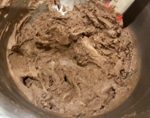 Krem z pralinkami do torcika rocher