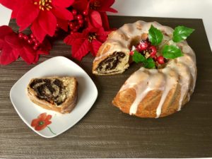 Świąteczna babka makowa