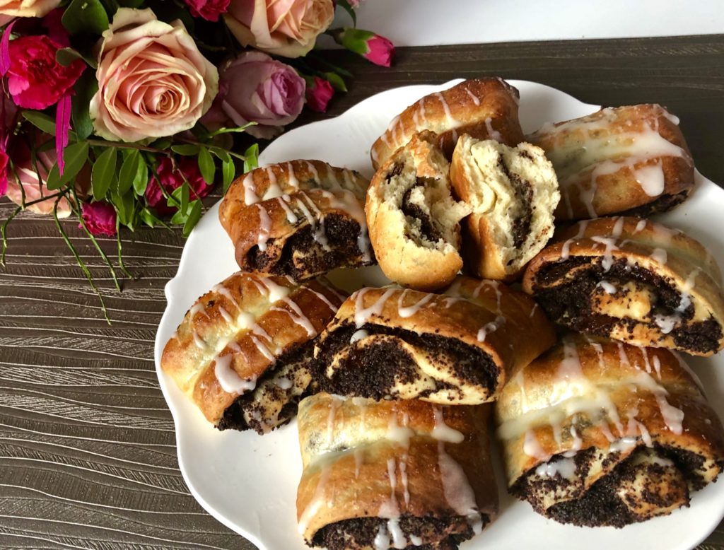 Szybkie drożdżówki z makiem