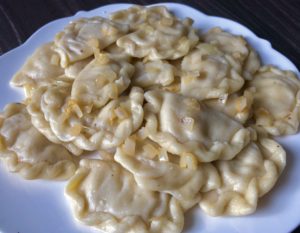 Przepis na domowe pierogi ruskie