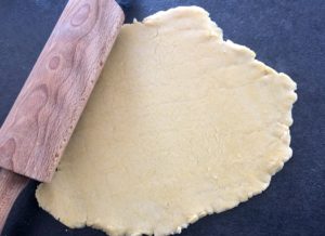 Mazurki pomarańczowe z białą czekoladą - 2A312310 9E70 43EA A642 3E3A20707111 e1586589616327