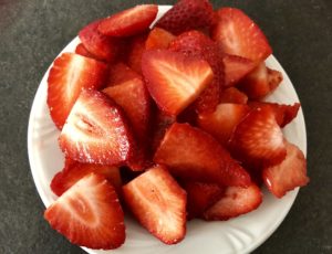 Ciasto na maślance z truskawkami - 7D946A85 3658 45BD 8984 948AFD79153C