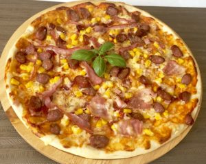 pyszna domowa pizza
