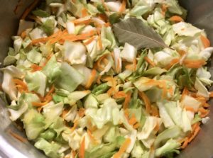 Duszona młoda kapusta - dodatek do obiadu - CC7ED3E5 0DFC 43D4 86BC 87AD93AA1DC3