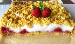 Kruche ciasto z bezą i truskawkami - 22AFE521 292F 4133 8D43 B2D0E96A8B0D