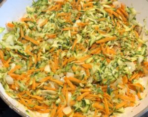 Kurczak w kremowym sosie z cukinią i marchewką - 22F68035 BB55 47A0 ADDB BEE26356F368