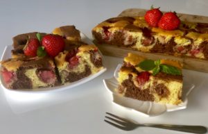 Łaciate ciasto z truskawkami - 6AADE899 021F 4C7F 9B0C 81FB5FC97989