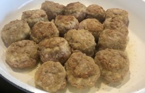 Swojski garnek z młodą kapustą i klopsikami - C925292C 3A8B 4180 AA44 B345DB3689AF