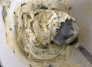 Bułki czosnkowe - 38E33946 2FE8 455F A61C 4339FAE1B81C