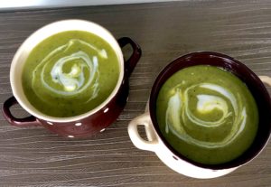 Kremowa zupa z cukinią i grzankami - 515F4A7D 806A 4A00 81B7 5567E8D2544E