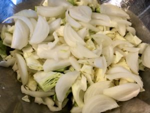 Żeberka pieczone w młodej kapuście - 53E58377 A939 431B 8A1D 7BE2A9200CD8