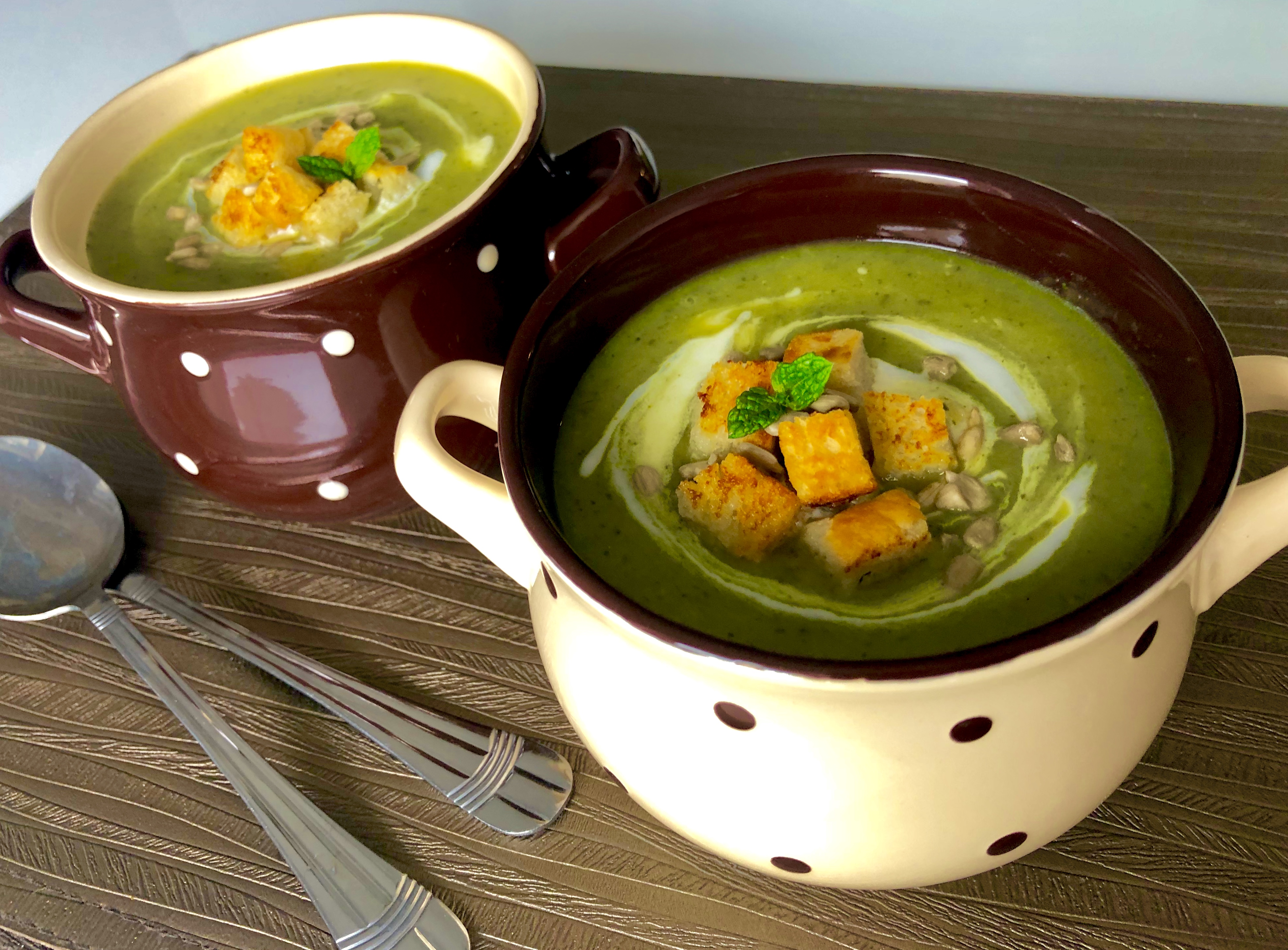 Kremowa zupa z cukinią i grzankami - 6864590C EA6F 4F2A A14F 354EE5CD16C3