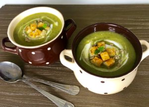 Kremowa zupa z cukinią i grzankami - 7FB0FB3F A920 432A 8C63 F62A65F33DCA