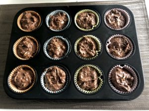 Czekoladowe muffinki z cukinią - B75C4B88 02DA 4E23 A0BD 60B1DE9D98A7
