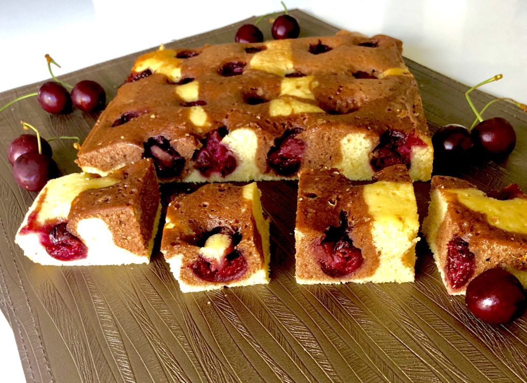 Maślane ciasto z wiśniami