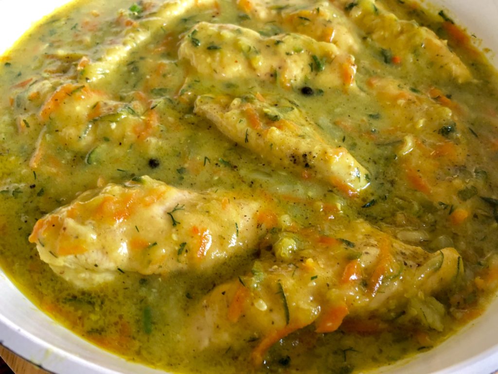 Kurczak w kremowym sosie jogurtowym