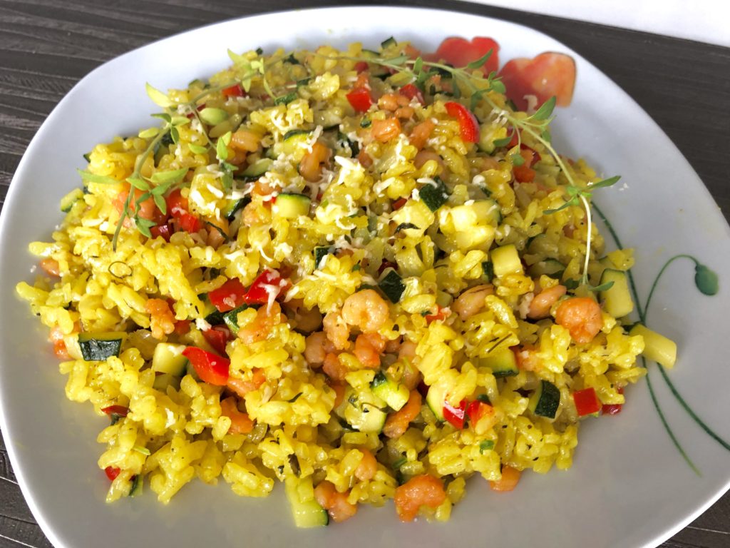 Ziołowe risotto z warzywami i krewetkami